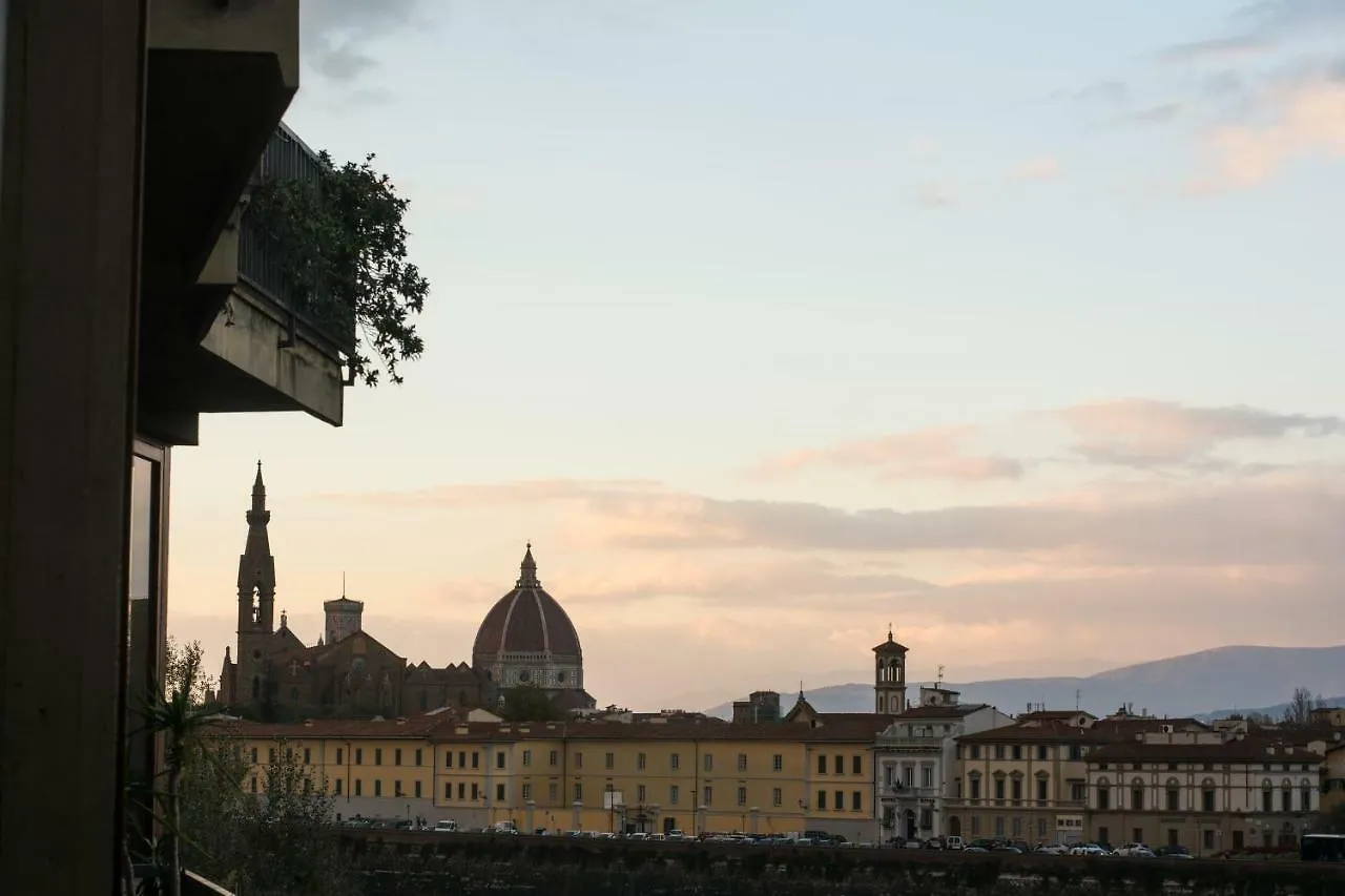 Lungarno Cellini Apartments Florence